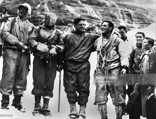 四位首登艾格北壁的登山家，最左邊的就是亨利哈勒